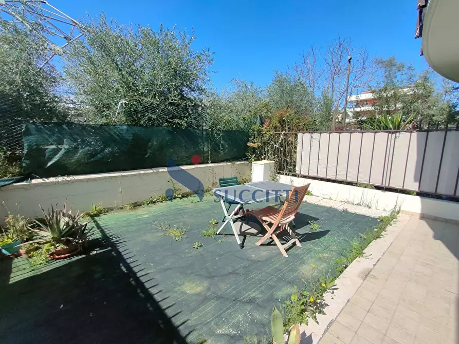 Immagine 13 di Appartamento in vendita  in via Tiziano Vecellio a Tortoreto