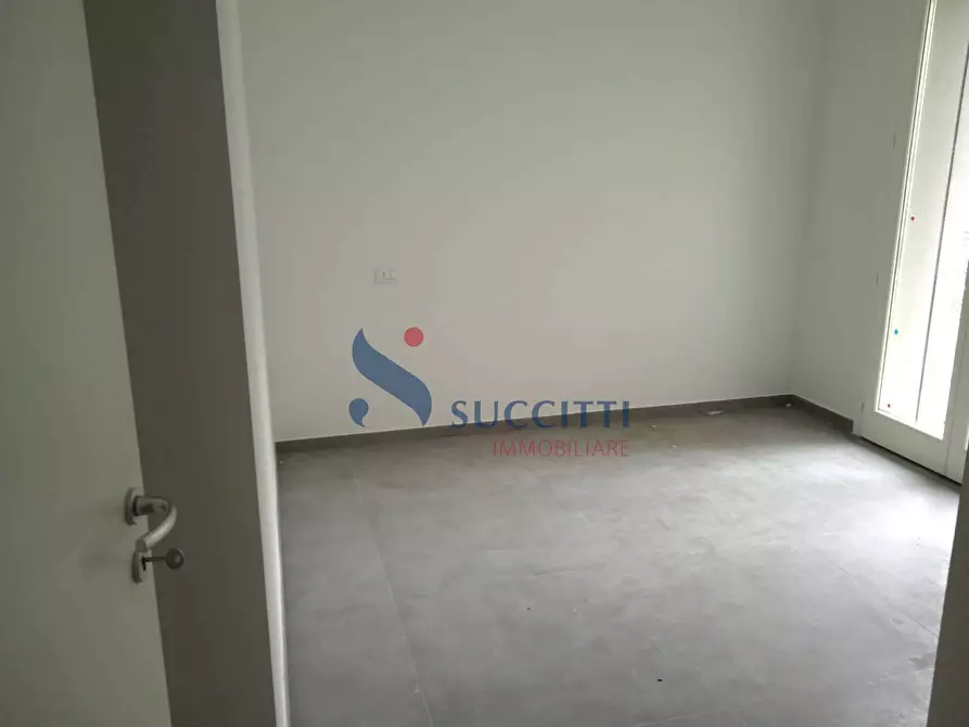 Immagine 3 di Appartamento in vendita  in Via Abruzzo a Alba Adriatica