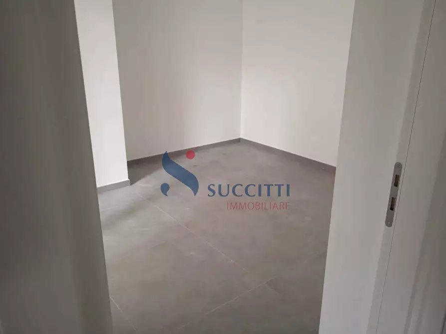 Immagine 14 di Appartamento in vendita  in Via Abruzzo a Alba Adriatica