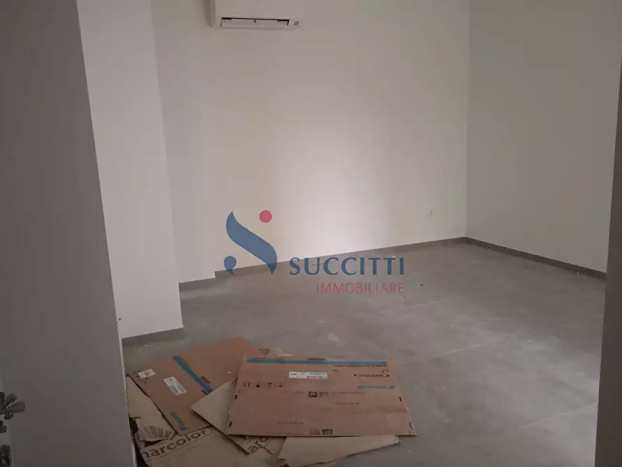 Immagine 18 di Appartamento in vendita  in Via Abruzzo a Alba Adriatica