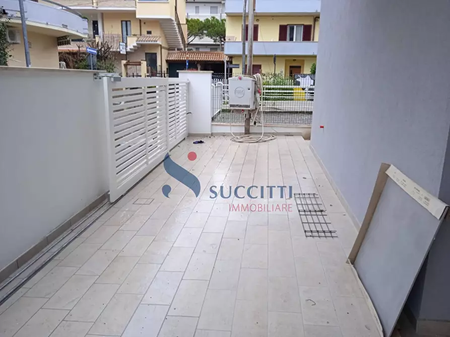 Immagine 23 di Appartamento in vendita  in Via Abruzzo a Alba Adriatica