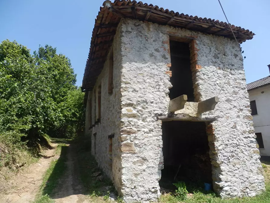 Immagine 26 di Rustico / casale in vendita  in LOC TOSI a Dego