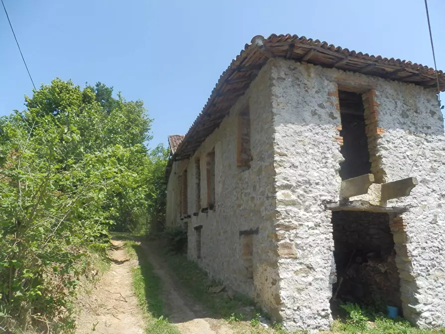 Immagine 27 di Rustico / casale in vendita  in LOC TOSI a Dego