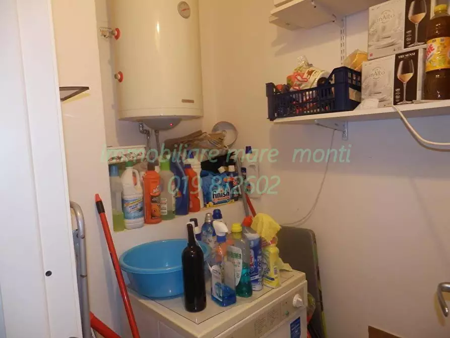 Immagine 20 di Appartamento in vendita  in via marconi a Celle Ligure