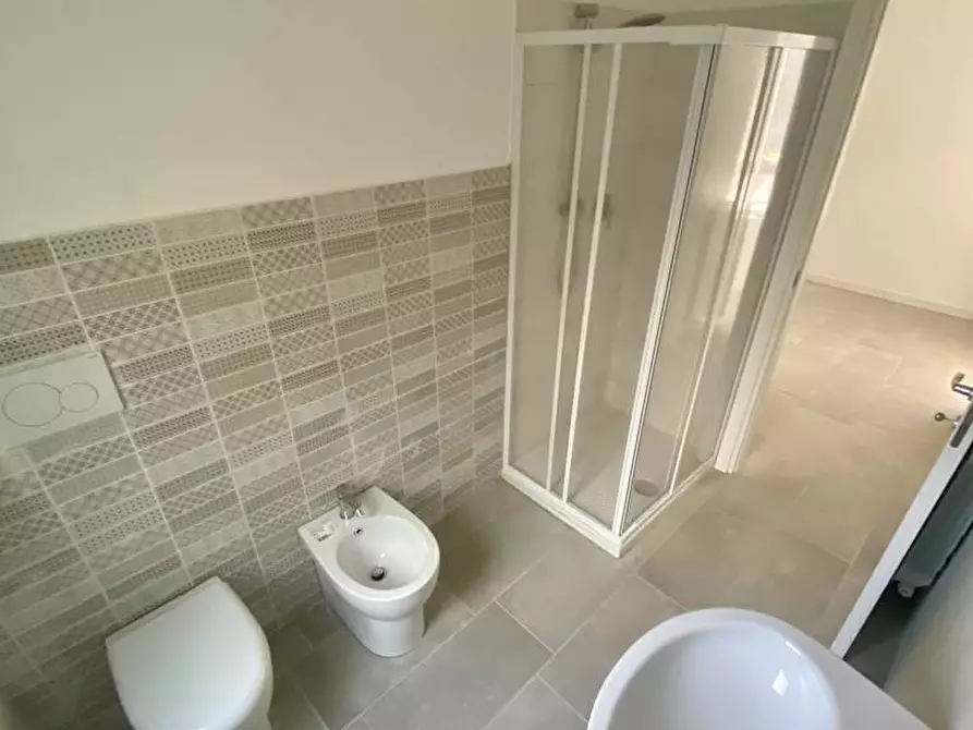 Immagine 6 di Appartamento in vendita  in via genova a Savona