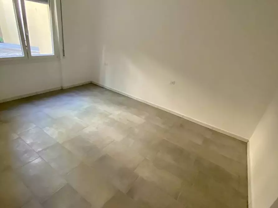 Immagine 29 di Appartamento in vendita  in via genova a Savona