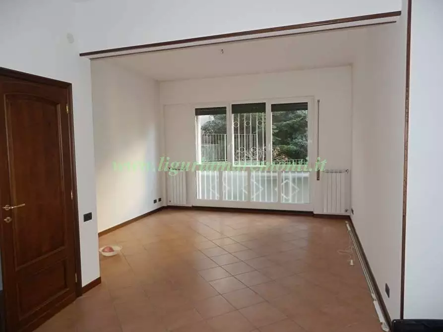 Immagine 18 di Appartamento in vendita  in via mongrifone a Savona