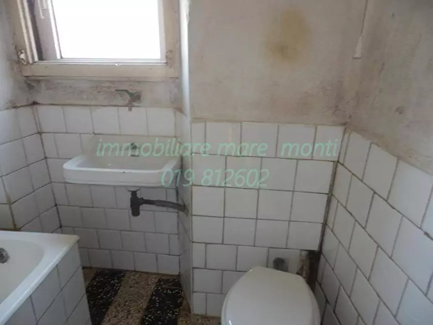 Immagine 28 di Casa indipendente in vendita  in via cimavalle a Savona