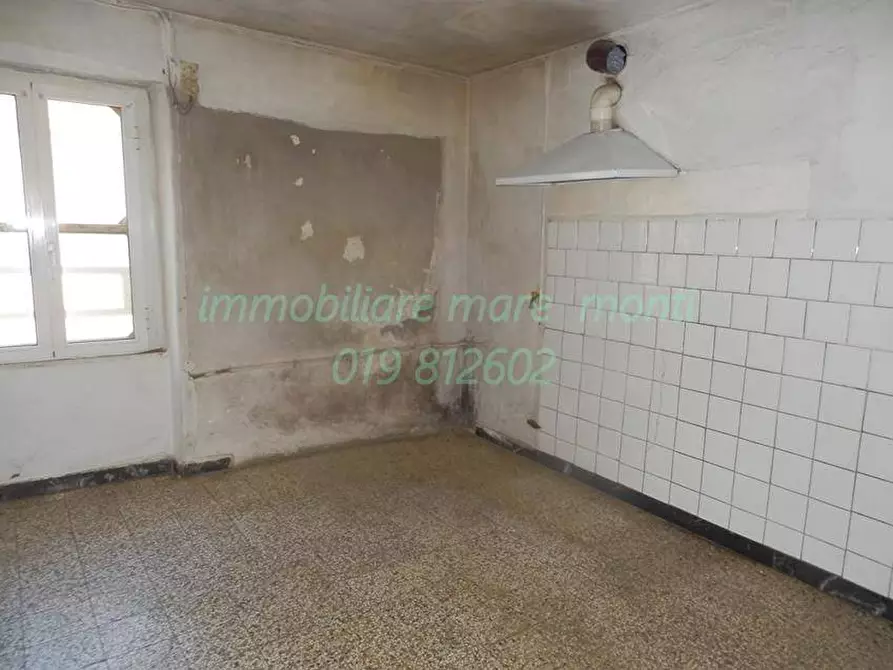 Immagine 29 di Casa indipendente in vendita  in via cimavalle a Savona