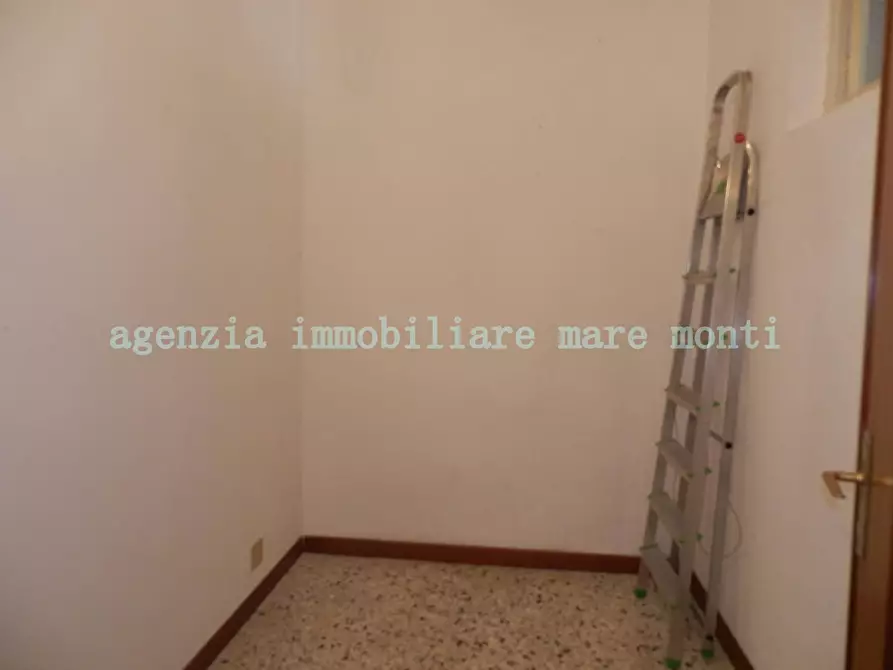 Immagine 15 di Appartamento in vendita  in via santuario a Savona