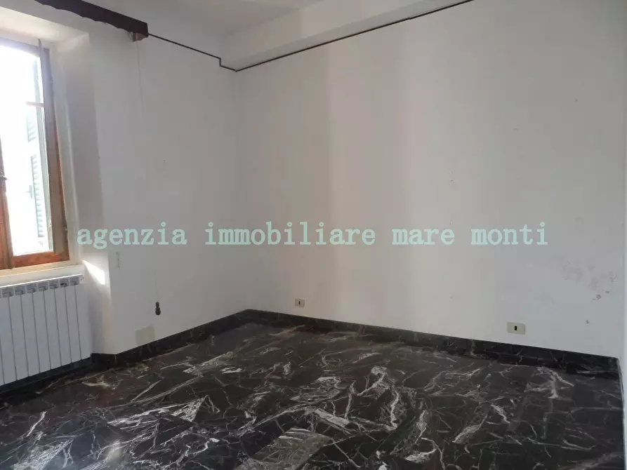 Immagine 22 di Appartamento in vendita  in via santuario a Savona