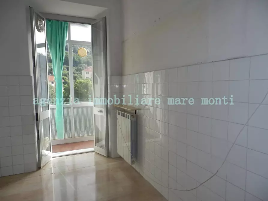 Immagine 25 di Appartamento in vendita  in via santuario a Savona