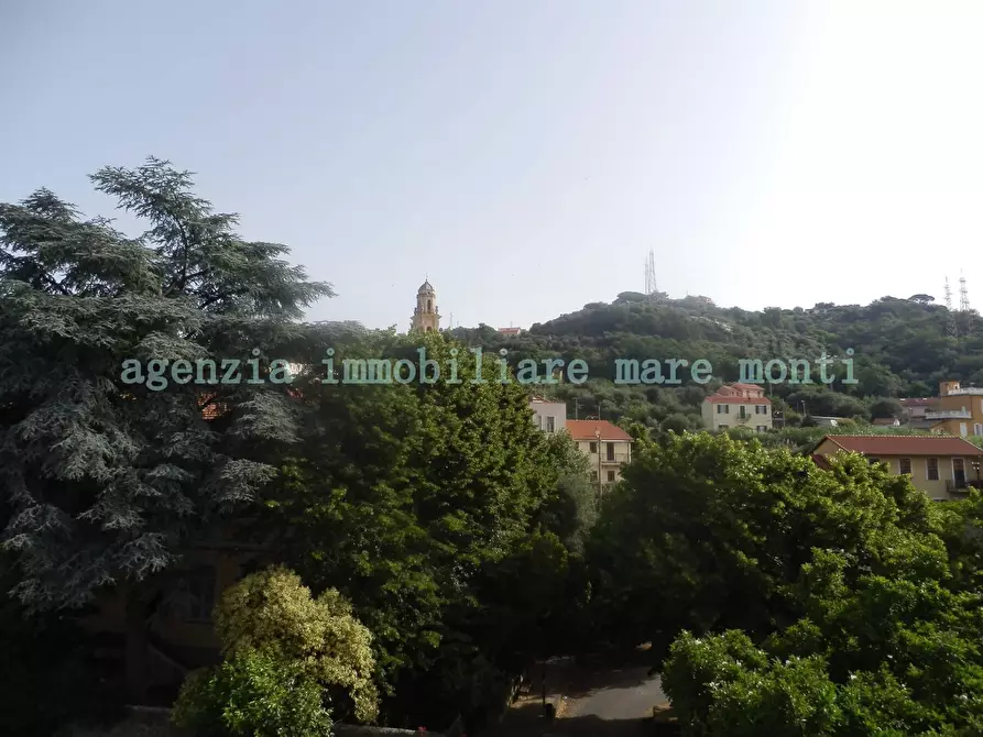 Immagine 29 di Appartamento in vendita  in via santuario a Savona