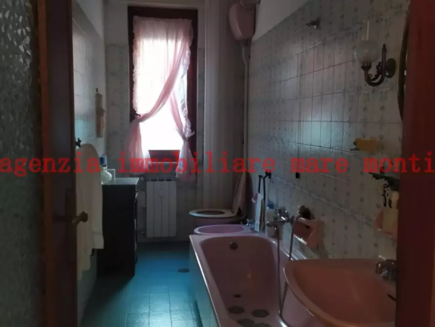 Immagine 10 di Appartamento in vendita  in via la rusca a Savona