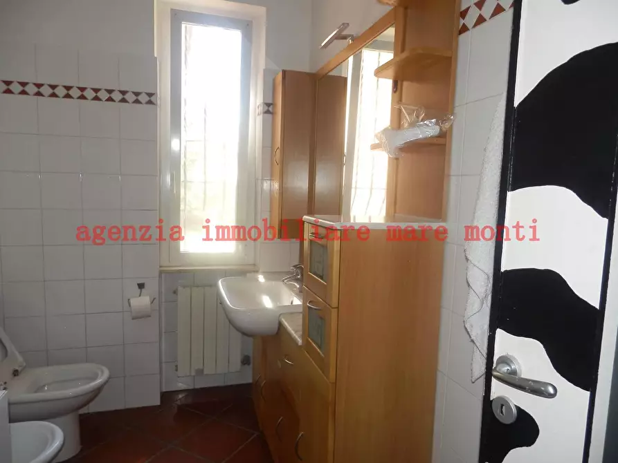 Immagine 25 di Casa indipendente in vendita  in via cravassa a Varazze