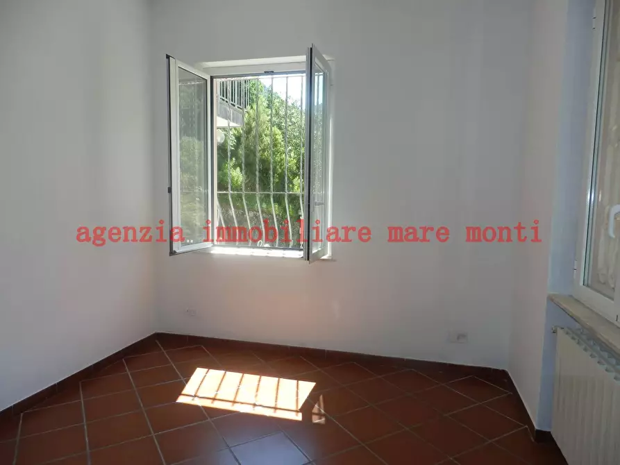 Immagine 30 di Casa indipendente in vendita  in via cravassa a Varazze