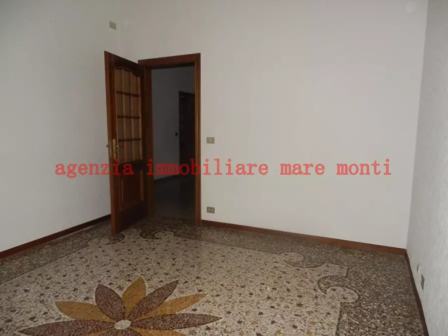 Immagine 3 di Appartamento in affitto  in via astengo a Savona