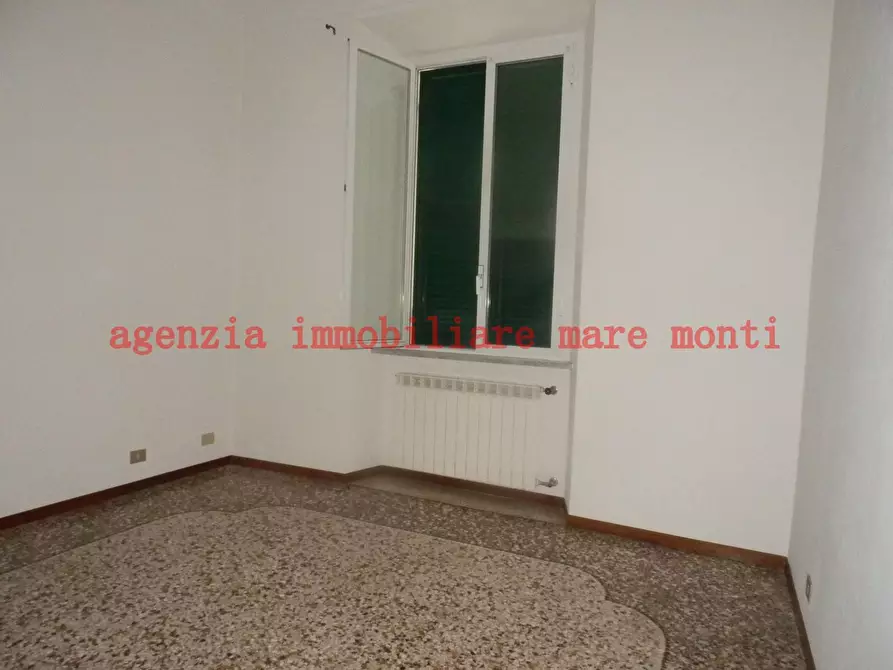 Immagine 8 di Appartamento in affitto  in via astengo a Savona