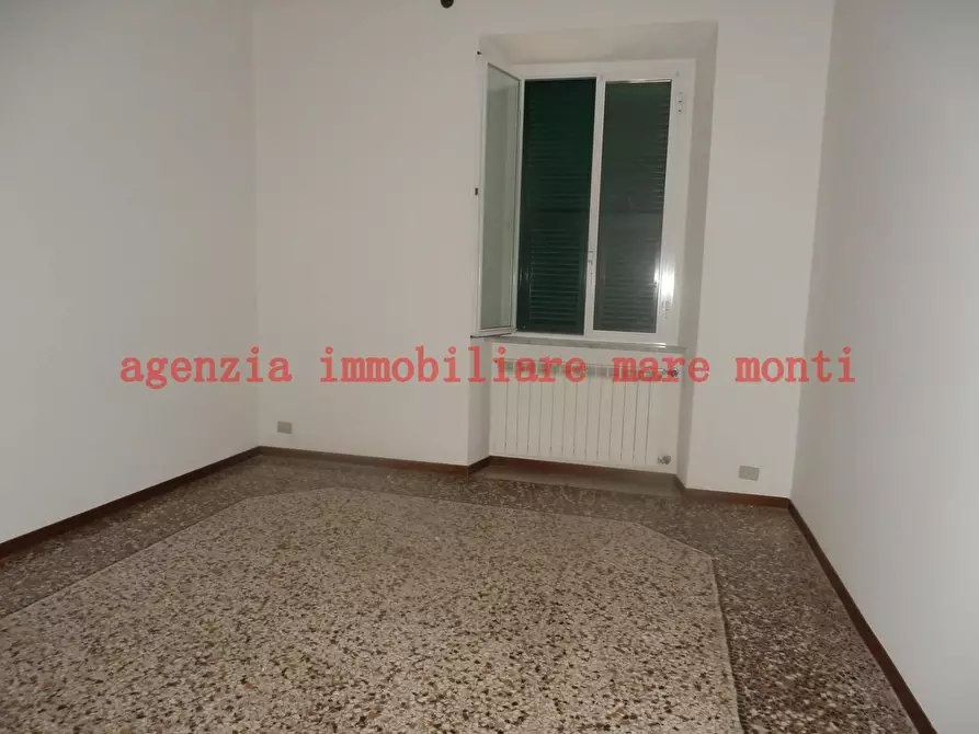 Immagine 15 di Appartamento in affitto  in via astengo a Savona