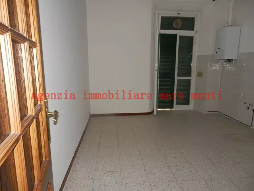 Immagine 19 di Appartamento in affitto  in via astengo a Savona