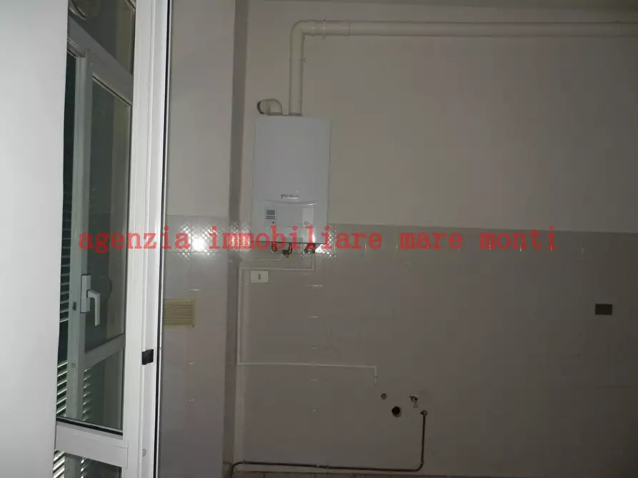 Immagine 21 di Appartamento in affitto  in via astengo a Savona