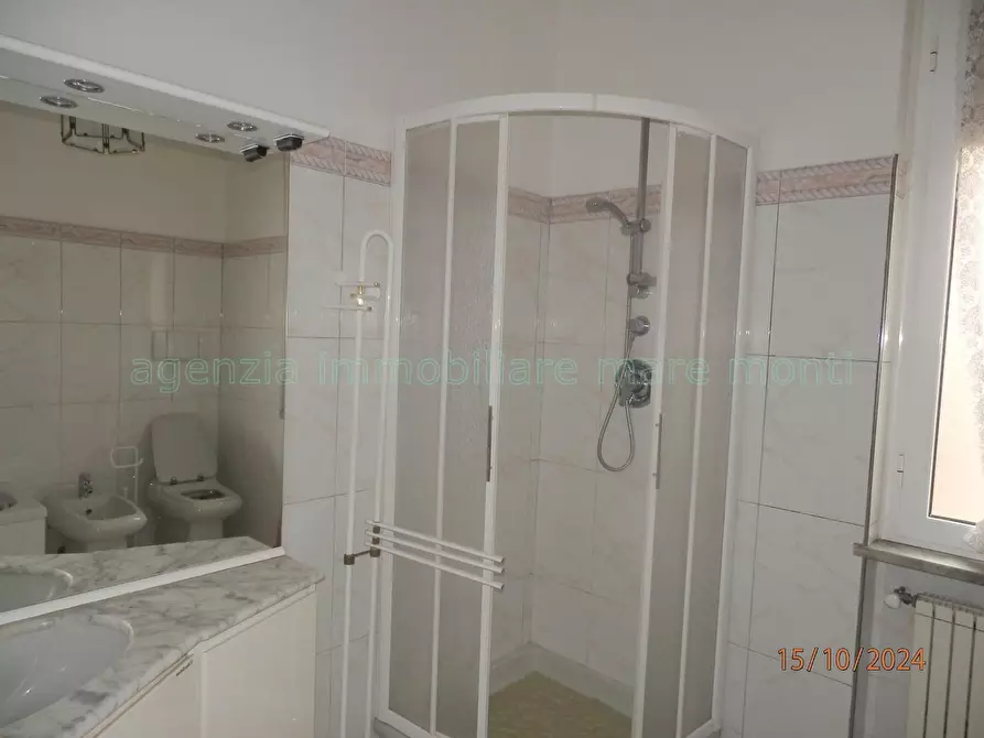 Immagine 11 di Appartamento in vendita  in via carducci a Loano