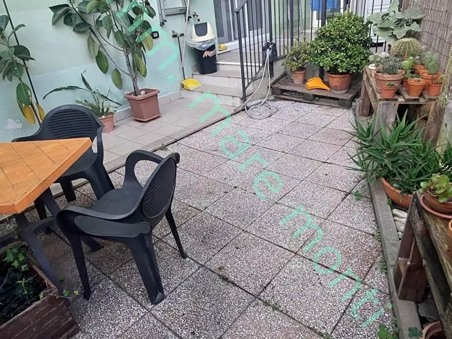 Immagine 6 di Appartamento in vendita  in via caviglia a Vado Ligure