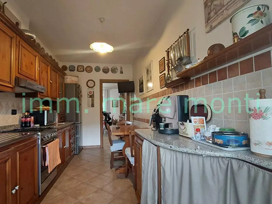 Immagine 12 di Appartamento in vendita  in via caviglia a Vado Ligure