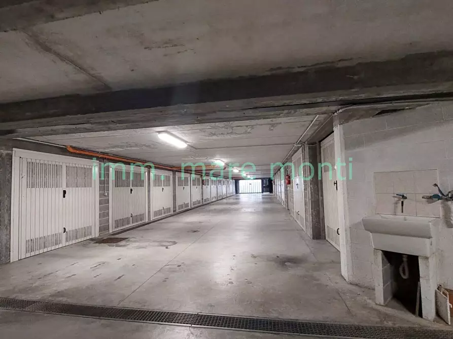 Immagine 23 di Appartamento in vendita  in via caviglia a Vado Ligure