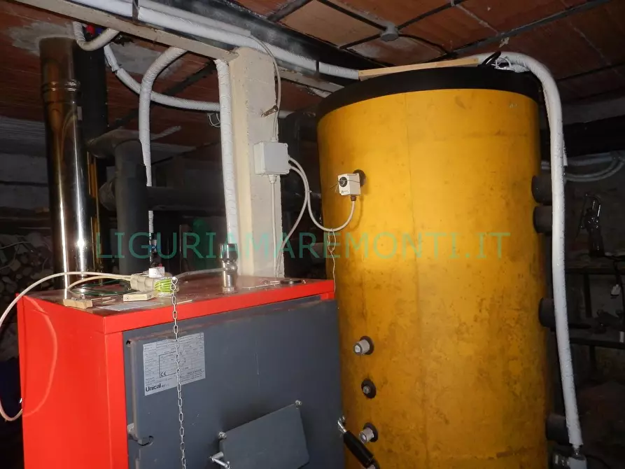 Immagine 18 di Casa indipendente in vendita  in via san bartolmeo del bosco a Savona