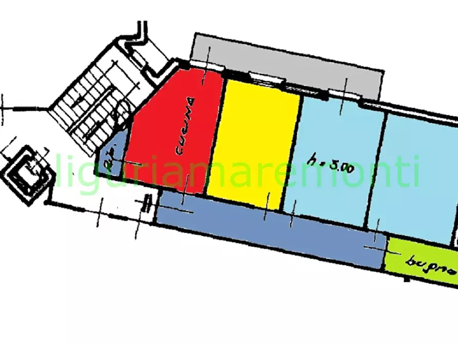 Immagine 27 di Appartamento in vendita  in via fratelli ferraro a Cairo Montenotte