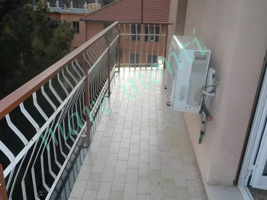 Immagine 11 di Appartamento in vendita  in via crispi a Savona