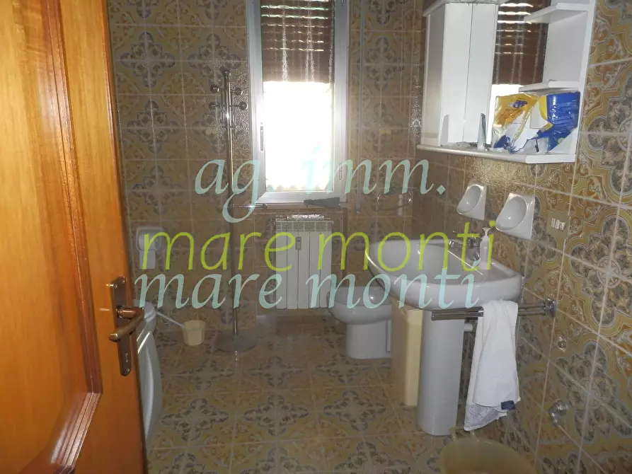 Immagine 10 di Appartamento in vendita  in via lanzone a Savona