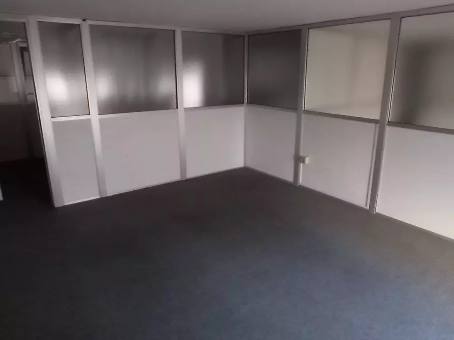 Immagine 15 di Ufficio in affitto  in Via Toscana a San Benedetto Del Tronto