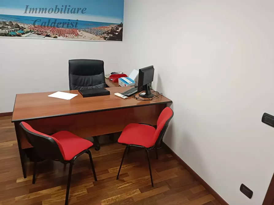 Immagine 4 di Ufficio in vendita  in Via Pasubio a San Benedetto Del Tronto