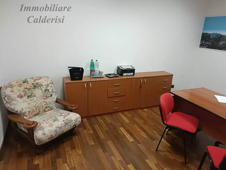 Immagine 6 di Ufficio in vendita  in Via Pasubio a San Benedetto Del Tronto