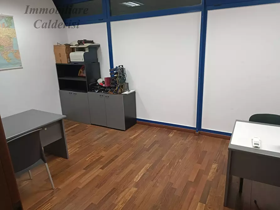 Immagine 8 di Ufficio in vendita  in Via Pasubio a San Benedetto Del Tronto