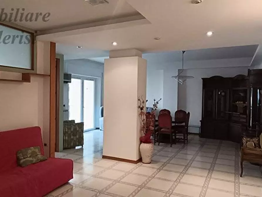 Immagine 3 di Appartamento in vendita  in Viale De Gasperi a San Benedetto Del Tronto