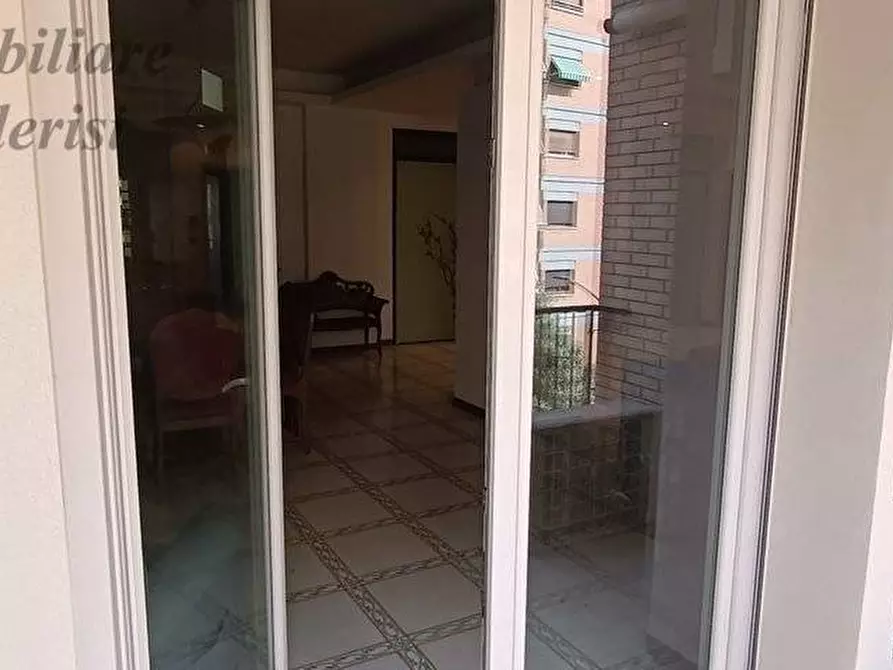 Immagine 10 di Appartamento in vendita  in Viale De Gasperi a San Benedetto Del Tronto
