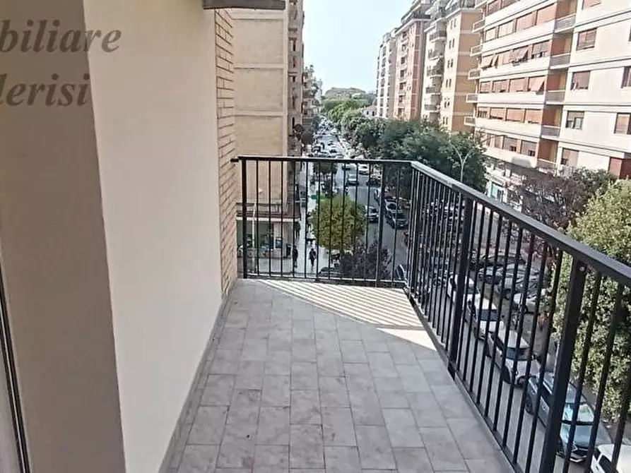 Immagine 17 di Appartamento in vendita  in Viale De Gasperi a San Benedetto Del Tronto