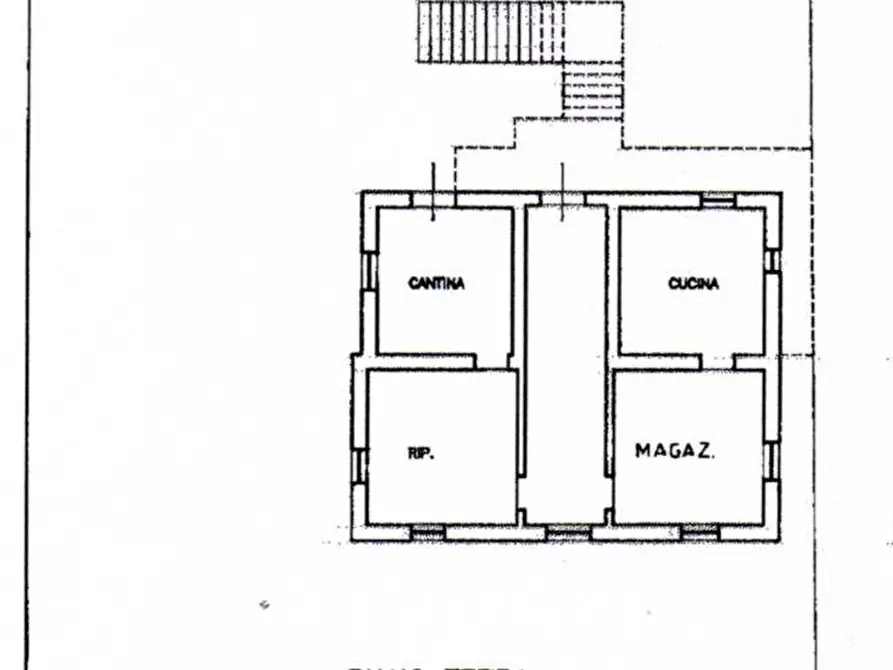 Immagine 9 di Camera in vendita  in Via Torino a San Benedetto Del Tronto