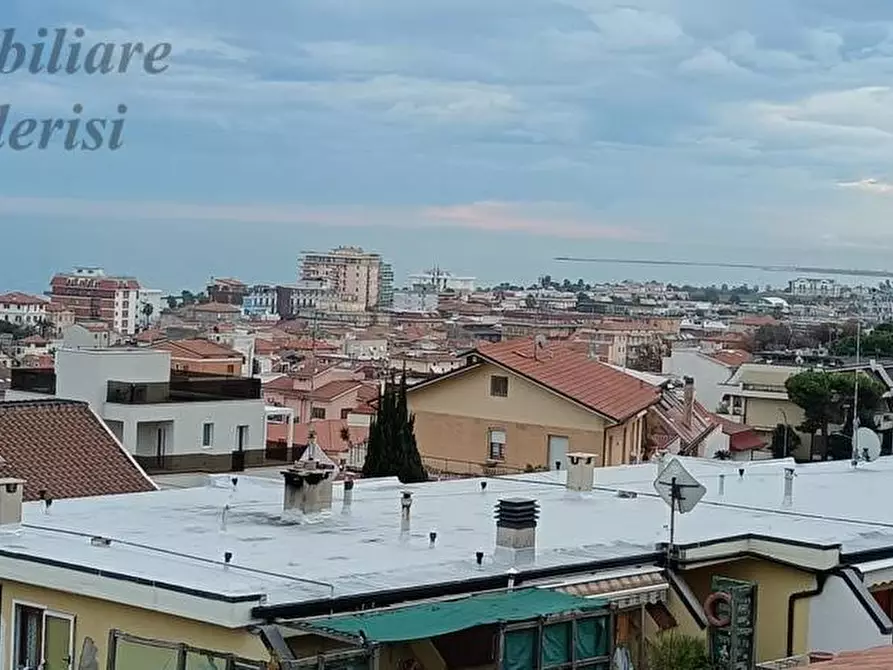 Immagine 1 di Villetta a schiera in vendita  a Grottammare