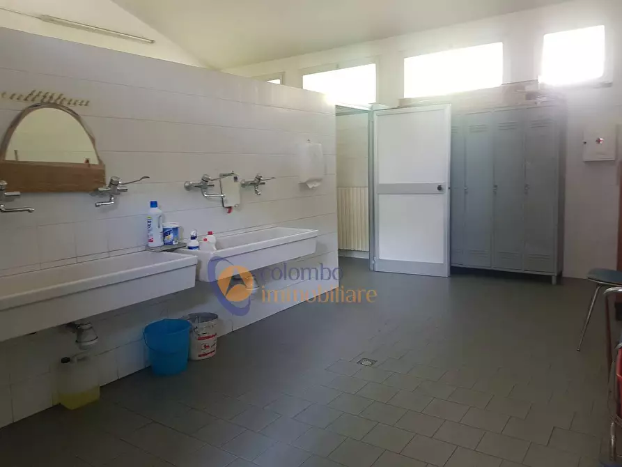 Immagine 22 di Capannone industriale in vendita  in via F.lli Bandiera a Olgiate Olona