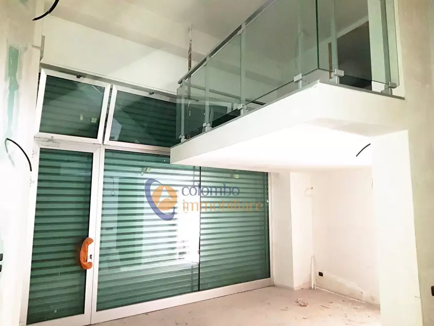 Immagine 3 di Negozio in vendita  in corso Europa a Busto Arsizio