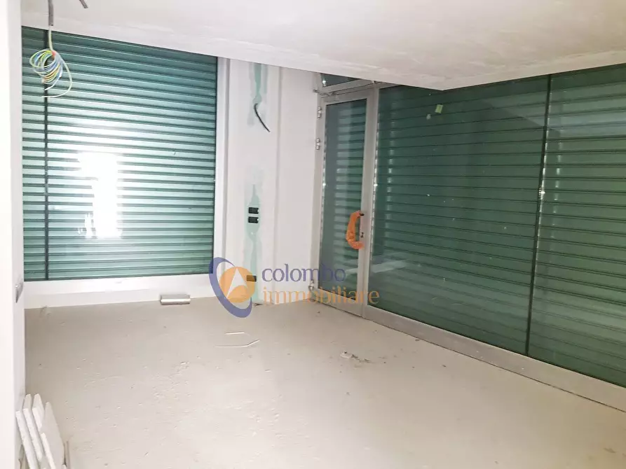 Immagine 5 di Negozio in vendita  in corso Europa a Busto Arsizio