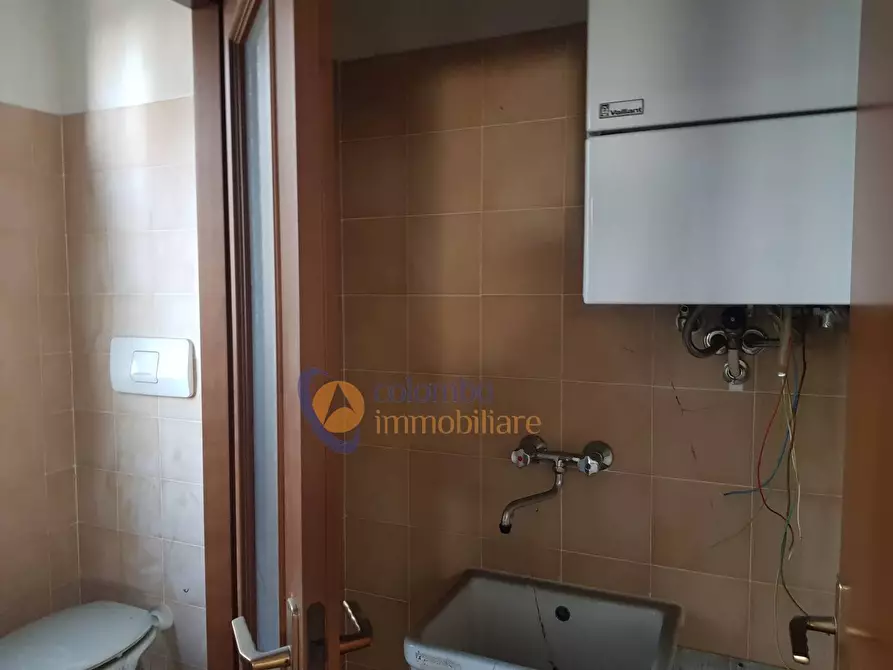 Immagine 7 di Laboratorio in vendita  in Via Gerbone a Busto Arsizio