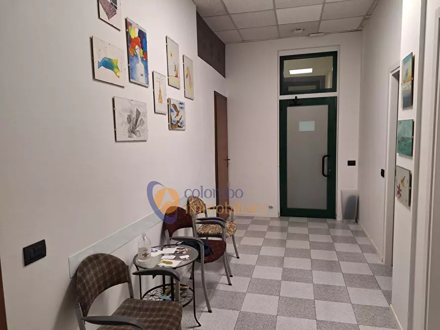Immagine 3 di Ufficio in vendita  in via G. Mazzini a Busto Arsizio