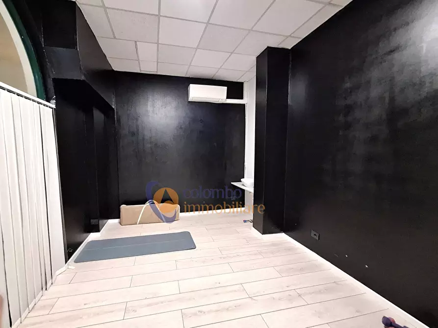 Immagine 12 di Ufficio in vendita  in via G. Mazzini a Busto Arsizio