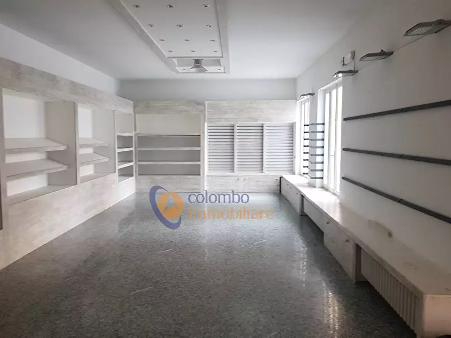 Immagine 9 di Ufficio in affitto  in via Carducci a Busto Arsizio