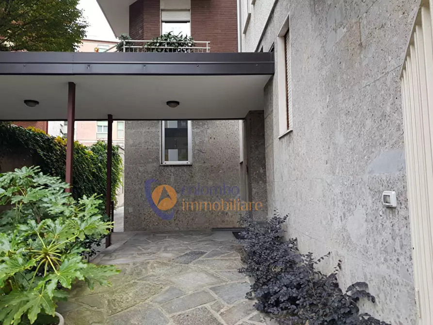 Immagine 4 di Ufficio in affitto  in via G. Mameli a Busto Arsizio